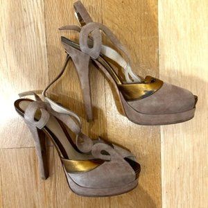 Fendi Suede Gray & Gold Trimmed Platform Sandals (Size 40.5)